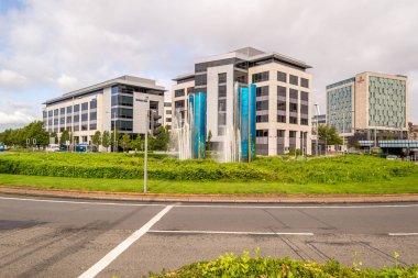 Cardiff şehrinin sokakları ve mimarisi, Galler.