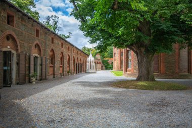 Kamieniec Zabkowicki ve eşsiz sarayı.
