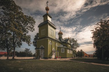 Polonya, Trzescianka 'daki ahşap ortodoks kilisesi.