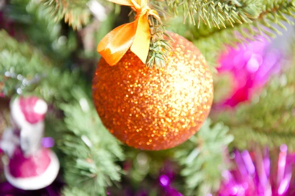 크리스마스 크리스마스 크리스마스 Xmas Tree Ornamery 클로스를 기다리고 감사합니다 — 스톡 사진
