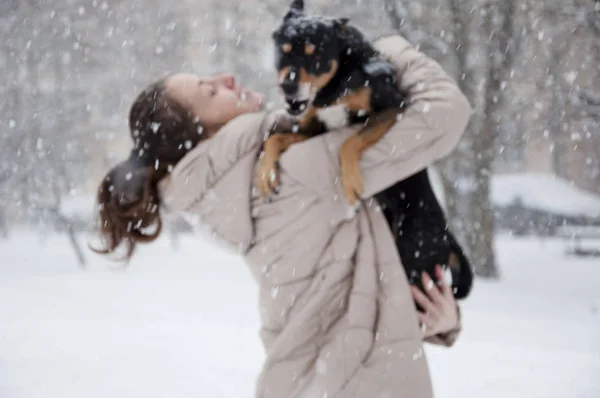 Pretty Cute Young Smiling Girl Sexy Woman Beige Winter Coat — Stock Photo, Image