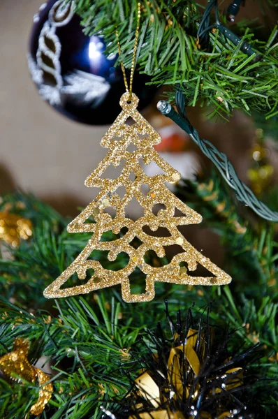 Piękne Dekoracyjne Boże Narodzenie Lub Nowy Rok Drzewo Złoty Lub — Zdjęcie stockowe