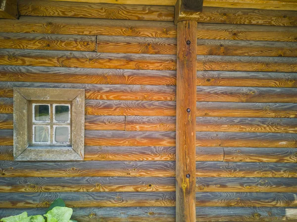 一个老木窗的详细照片 扎波罗热 乌克兰 2018年8月22日 — 图库照片