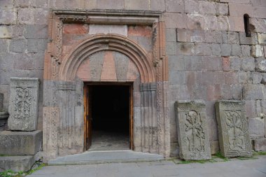 Manastır genel görünümünü karmaşık Goshavank, Ermenistan.