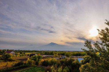 Ermenistan'dan Mout Ararat görünümünü