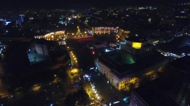 Erivan, Ermenistan'ın, gece sahne başkenti görünümünü.