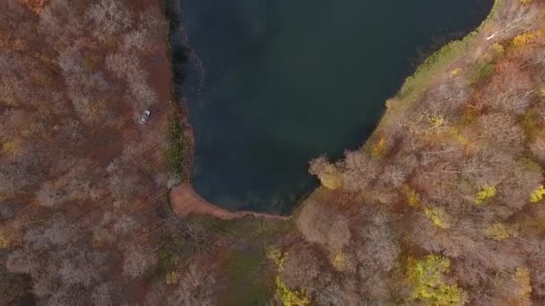 Πτήση Drone Πάνω Από Μια Κρυφή Λίμνη Gosh Στα Αρμενικά — Αρχείο Βίντεο