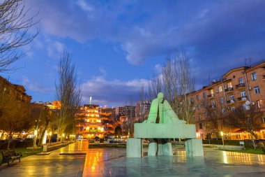 Alexander buradan ve Cascade Erivan, Ermenistan'ın heykeli