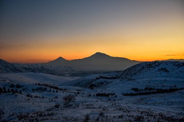 Ararat Dağı Kış günbatımı, Ermenistan.
