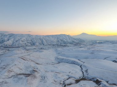 Ararat Dağı Kış günbatımı, Ermenistan.