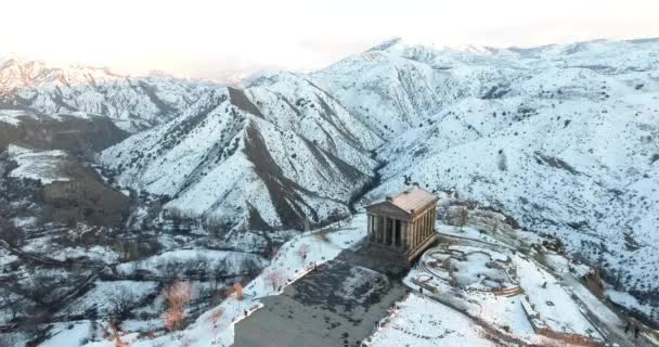 Όμορφο Τέμπλο Garni Στην Αρμενία Χειμώνα — Αρχείο Βίντεο