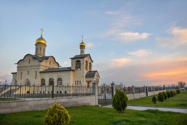 Erivan kentinde Rus Kilisesi