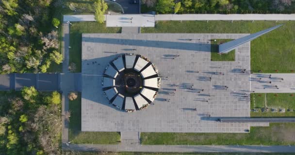 Памятник Жертвам Геноцида Армян Ереване — стоковое видео
