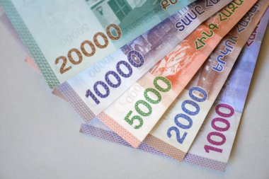 Ermenistan Cumhuriyeti'nin Yeni Banknotları
