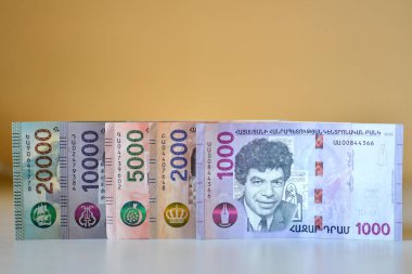 Ermenistan Cumhuriyeti'nin Yeni Banknotları