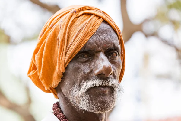 Porträtt Oidentifierade Sadhus Pilgrimer Anhängare Klädd Orange Kläder — Stockfoto