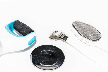 Pedikür beyaz lavabo aksesuarları araçları. Sağlık ve güzellik bakım kavramı