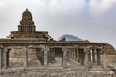 Tapınak, Gingee, çok eski bir şehir antik kalıntıları. Tamil Nadu, Hindistan