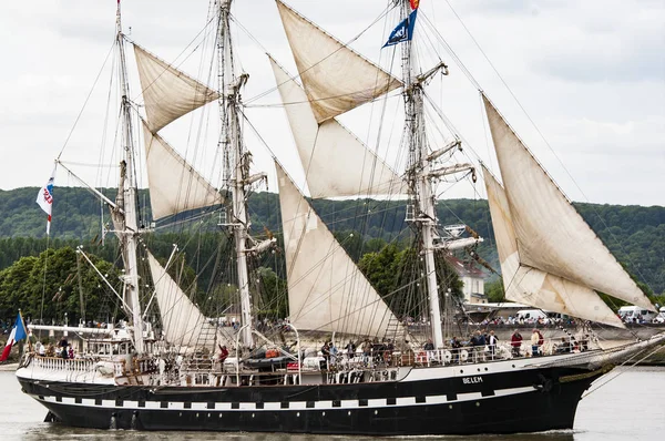 Rouen Frankrike Juli Circa 2016 Slutet Armada Rouen Båtar Galleon — Stockfoto