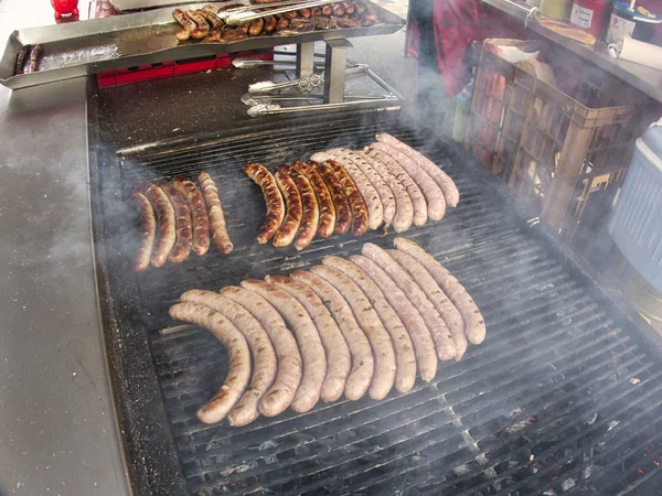 Frying Fresh Meat Barbecue Sausages Merguez Brats Bbq Picnic Sandwich — Stock Photo, Image