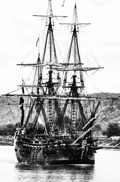 Rouen Frankrike Juli Circa 2016 Slutet Armada Rouen Båtar Galleon — Stockfoto