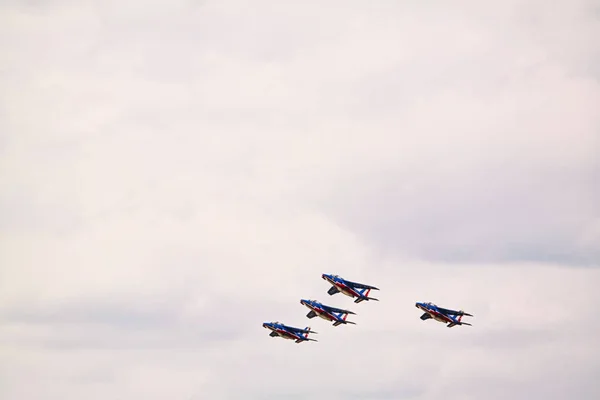 Bourget Francia Junio 2017 Expositor Volador Acrobacias Aeróbicas Muestran Cielo —  Fotos de Stock