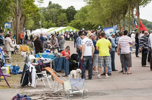 Velký vesnický piknik pro výstavu do Aramada — Stock fotografie