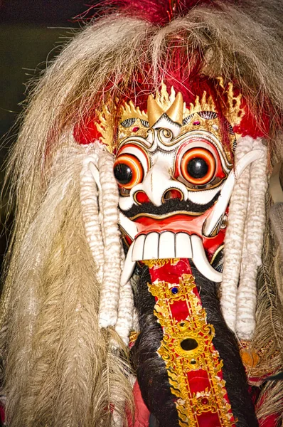 Barong la bestia benevolente que ahuyenta a los malos espíritus Bali —  Fotos de Stock