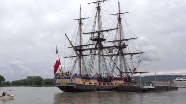 International Exhibition Biggest Sailboats Schooner Frigate Navy Boats Seine Armada — Stock Video