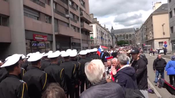 Desfile Marinheiro Maiores Maiores Veleiros Internacionais Rua Rouen Para Exposição — Vídeo de Stock