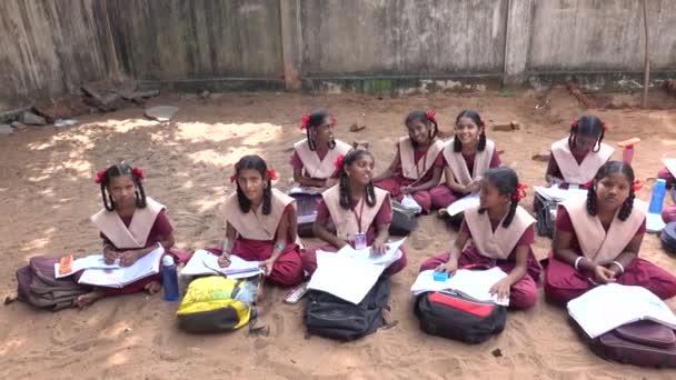 Puducherry Tamil Nadu Hindistan Aralık 2018 Tanımlanamayan Yoksul Hintli Öğrenci — Stok video