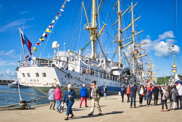 Rouen França Junho 2019 Vista Ponto Doca Exposição Armada Maiores — Fotografia de Stock