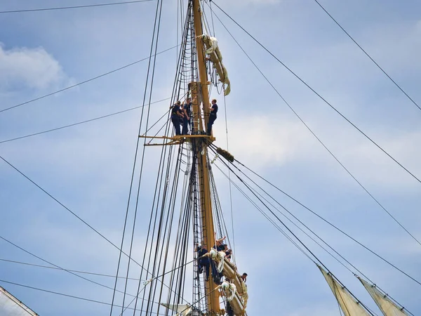Rouen France June Circa 2019 Unidentified Sailors Schooner Standing Top — Stock Photo, Image