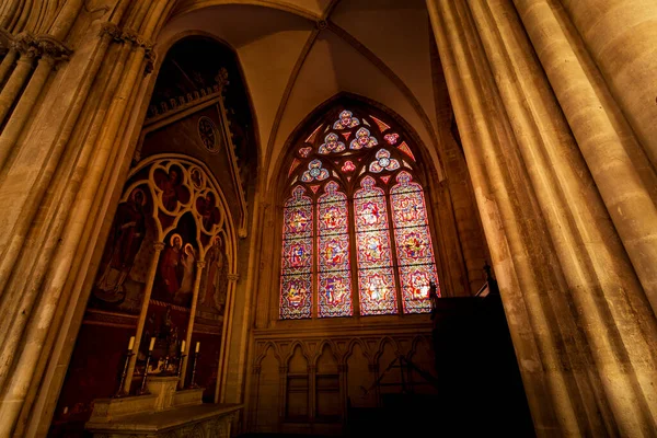 Bayeux França Setembro Circa 2020 Vidro Colorido Vitrais Catedral Notre — Fotografia de Stock