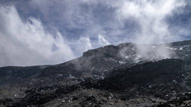 Evlenecektir volkan fethi 5200 metre yükseklikte çekim