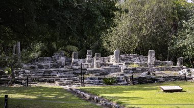 El Meko antik şehir Cancun içinde yer alır. Bizim model ve resimleri şehir kalıntıları
