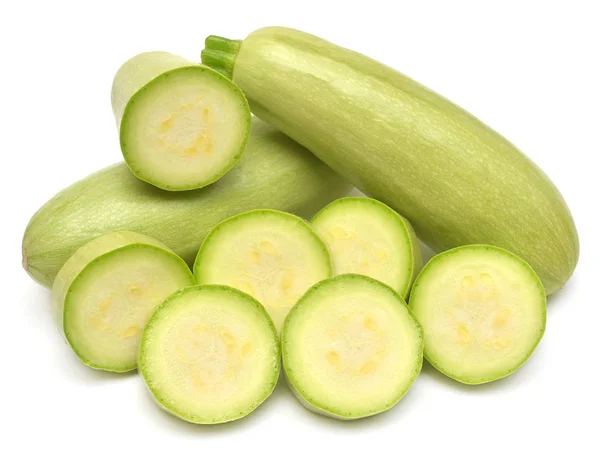 Frischer Kürbis Gemüsemark Zucchini ganze und Ringe isoliert — Stockfoto