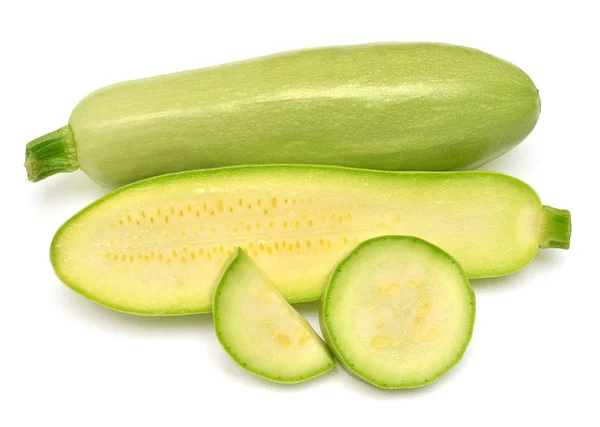 Frischer Kürbis Gemüsemark Zucchini ganze, halbe und Ringe iso — Stockfoto