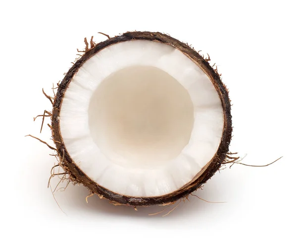 Kokosfrucht halb isoliert auf weißem Hintergrund mit Ausschnitt pa — Stockfoto