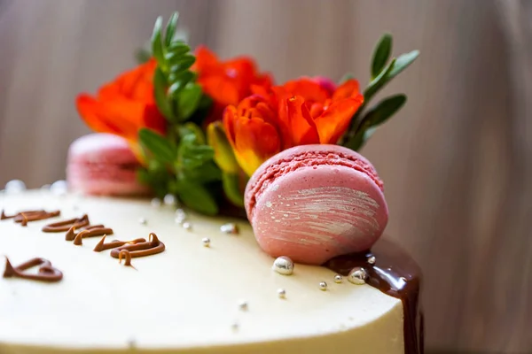 Sponge Cake Flowers Biscuits — Stock Photo, Image