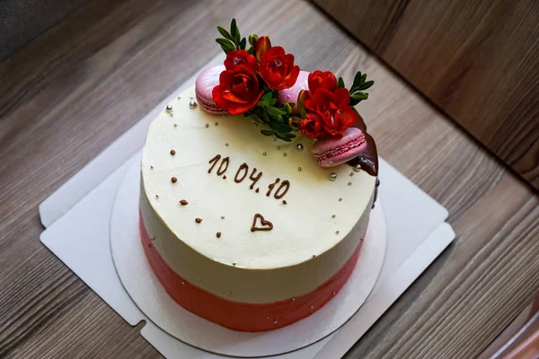 Gâteau Éponge Aux Fleurs Biscuits — Photo