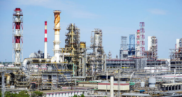 НПЗ в России. оборудование и комплексы для переработки углеводородов
.                               