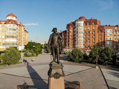 Astrakhan. Peter Anıtı 1. Rekreasyon ve yürüyüşler için Park.