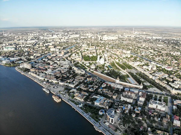 Astrakhan. Astrakhan. Astrakhan Kremlin şehri panoraması. 