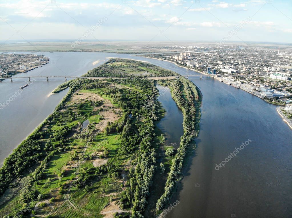 Astrakhan. Volga. The bridge over the highway bridge across the 