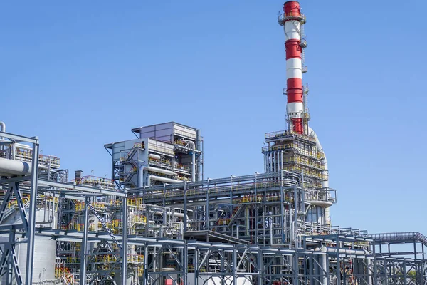 Petroquímica Chimenea Complejo Para Transformación Hidrocarburos Una Refinería Petróleo — Foto de Stock