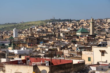 Fez Medina 'nın panoramik manzarası, bilinen adıyla Fes el Bali, Unesco Dünya Mirası Sitesi, Fas