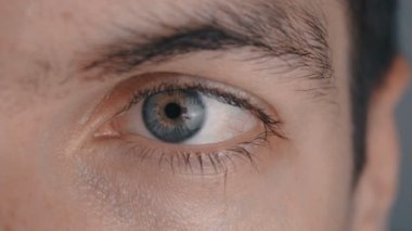 Bir erkek göz Close-Up