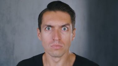 Adam Korkunç Bir Şey Görünce Şok Oldu. Şok, Sersemlemiş Adam