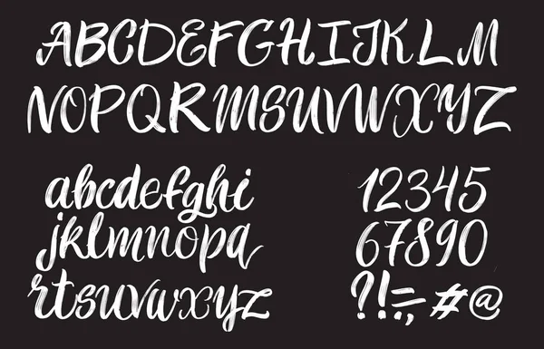 黒の背景に手描きの書体。ペイントされたベクター文字: 小文字と大文字。あなたのデザインのためのタイポグラフィのアルファベット:ロゴ、書体、カード、ポスター — ストックベクタ